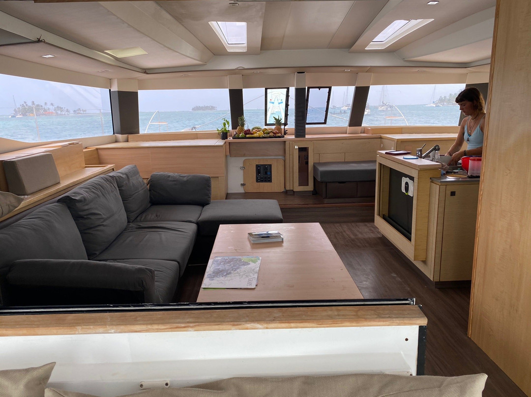 Catamaran Charter San Blas-埃尔波韦尼尔必去景点