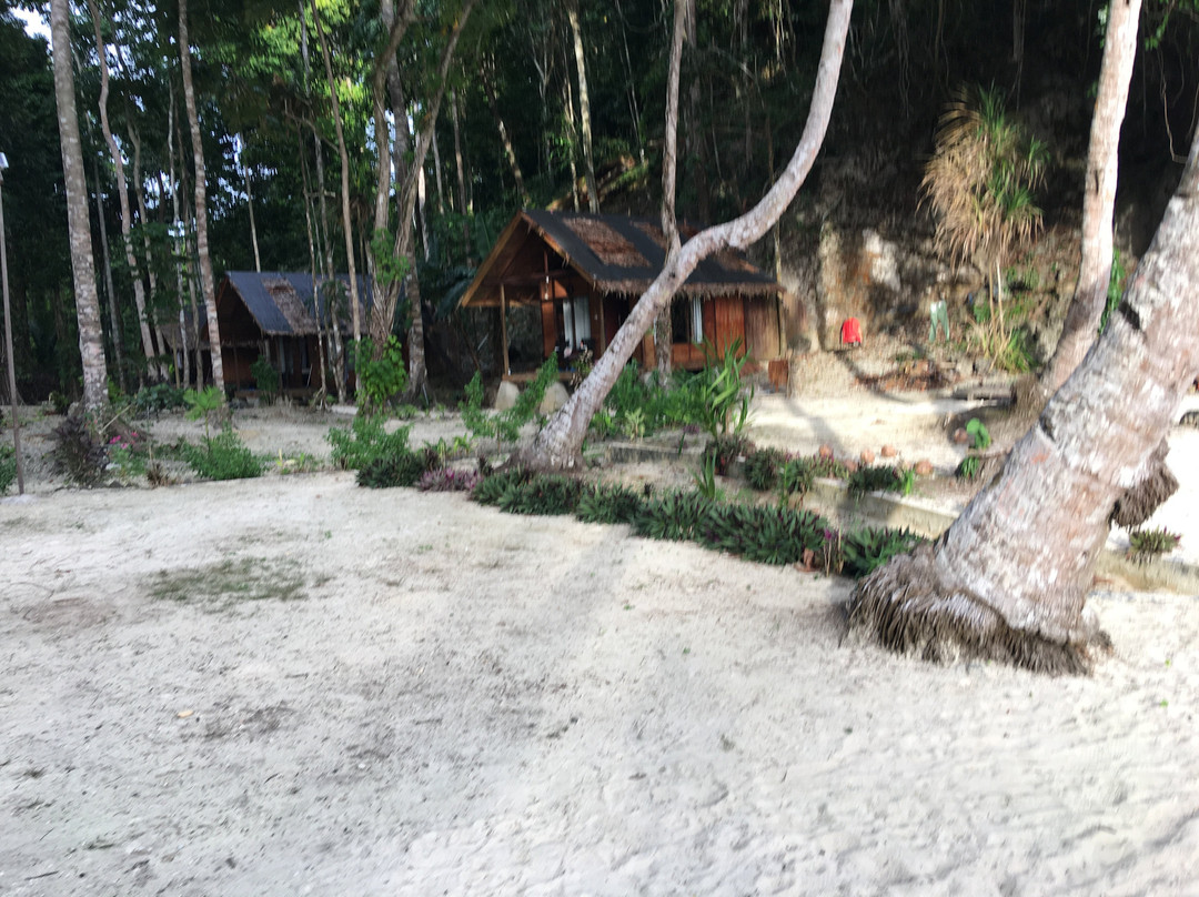 Mayalibit Bay Cotagge主图