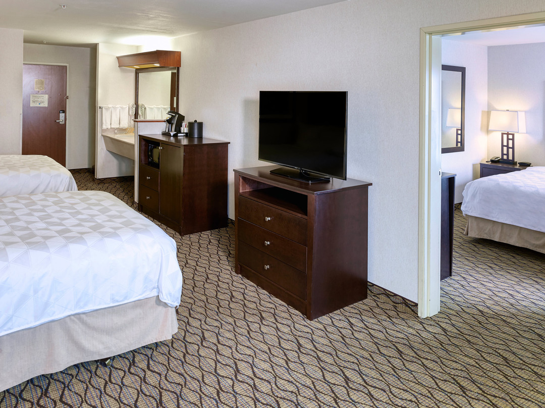 西黄石假日酒店主图