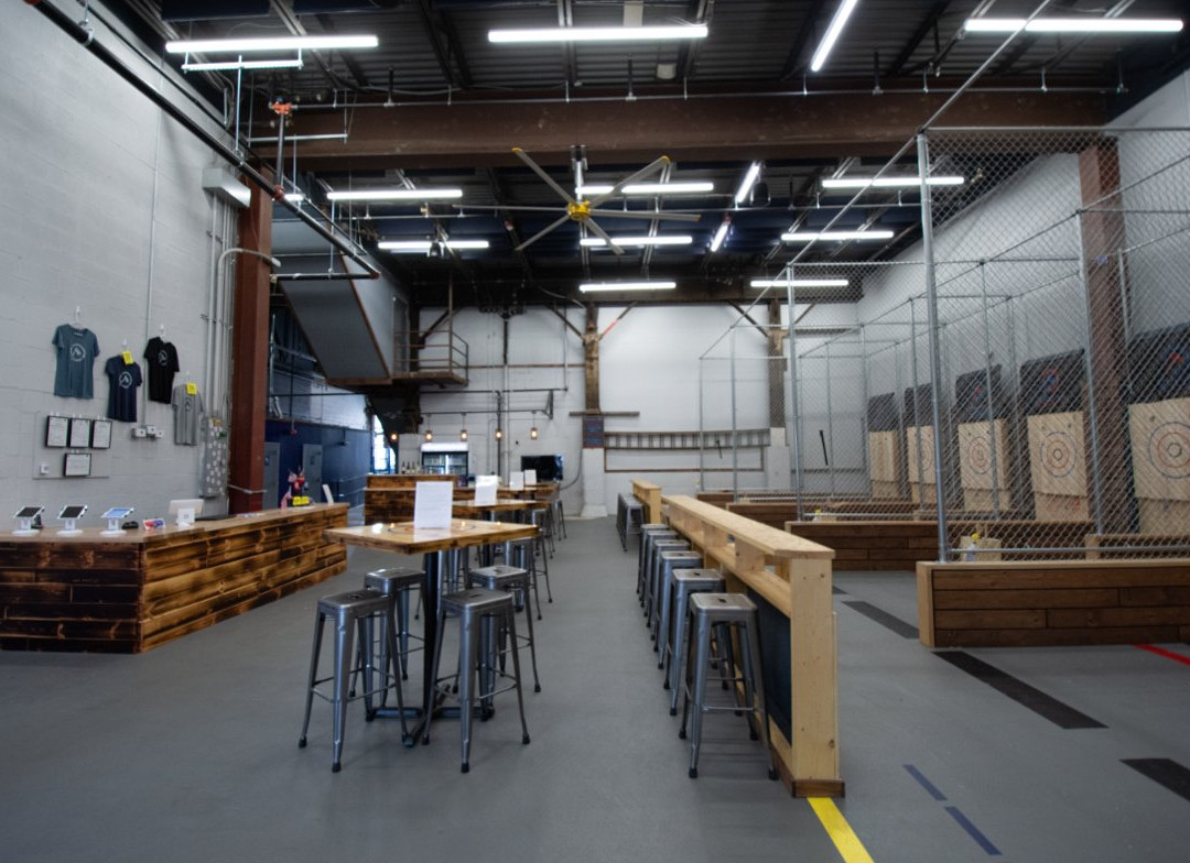 Revolution Axe Throwing-Everett必去景点