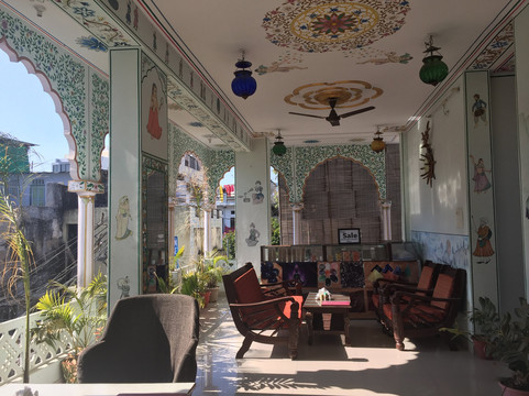 Rising Star Hotel主图