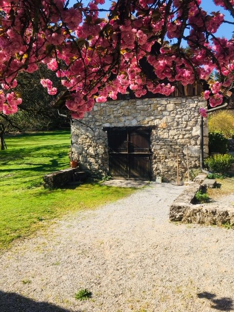 La Bageatière-Lac d'Aiguebelette主图