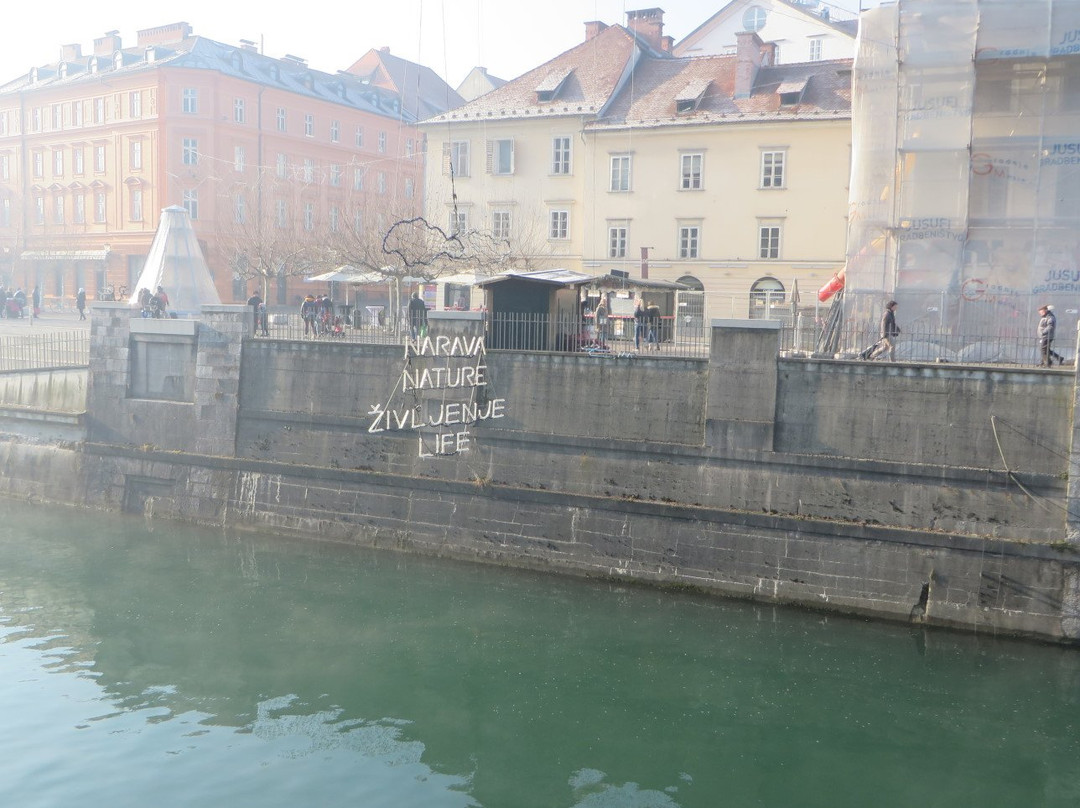 Shoemaker's Bridge (Cevljarski Most)-卢布尔雅那必去景点