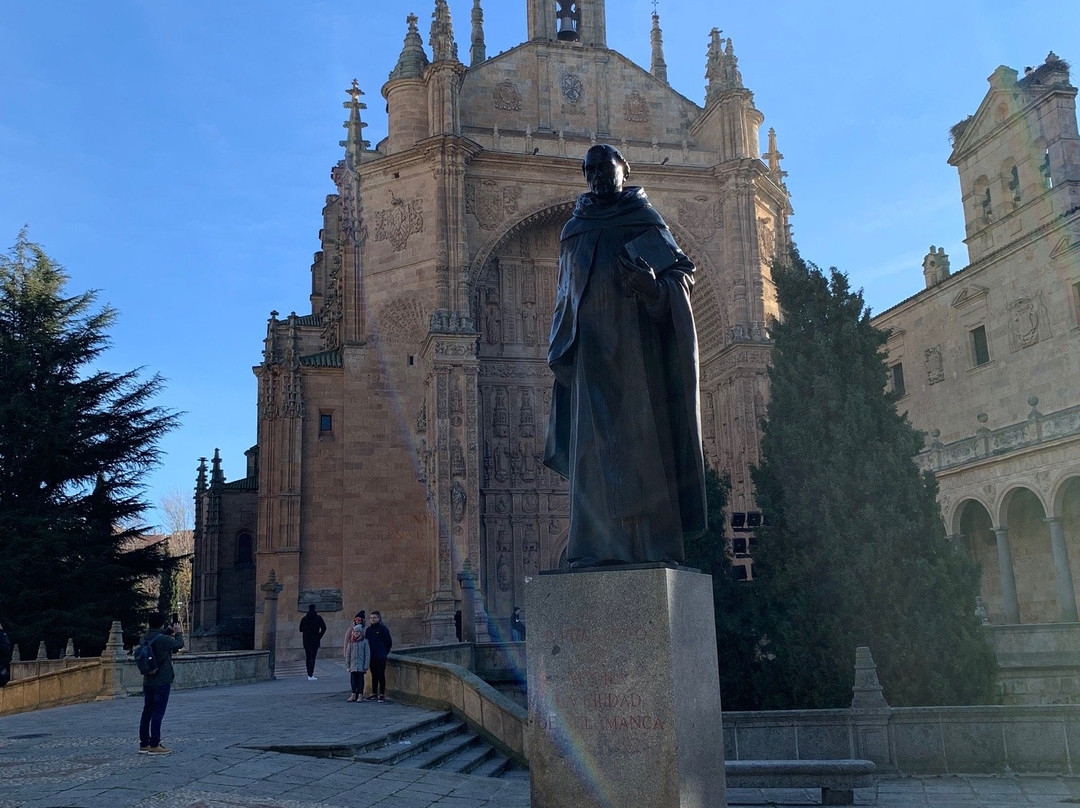 Monumento a Francisco de Vitoria - Salamanca-萨拉曼卡必去景点