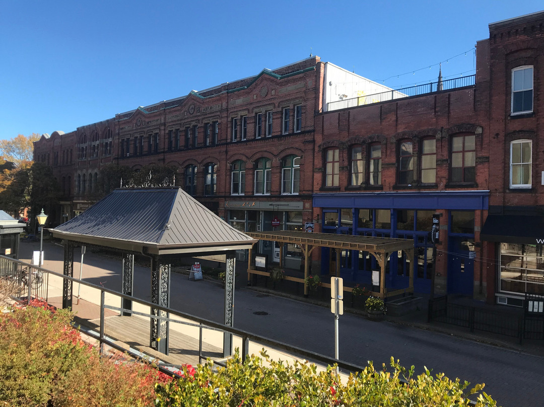 Victoria Row-夏洛特镇必去景点