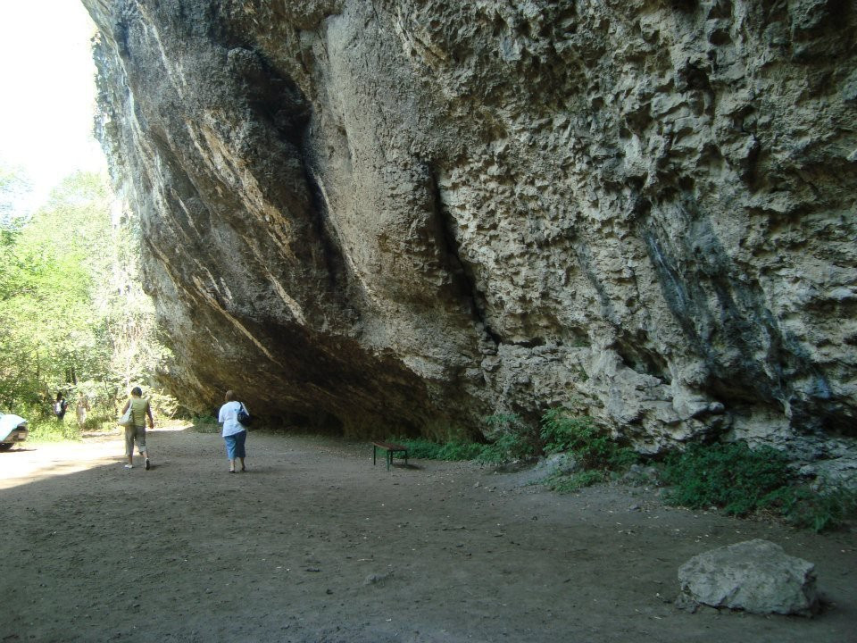 Krushunskiye Waterfalls景点图片