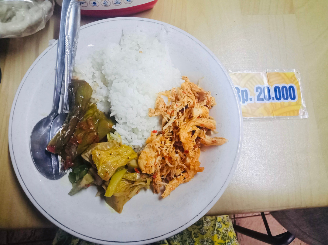 Pemecutan Klod餐馆和美食-Warung Surya