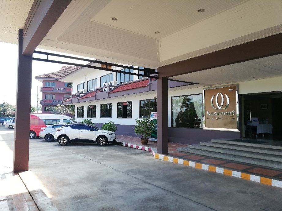 本迥布力酒店主图