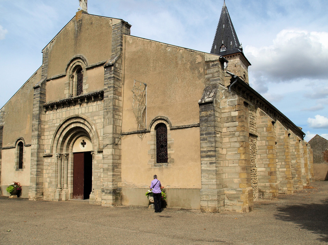 Eglise Saint Georges-Etroussat必去景点
