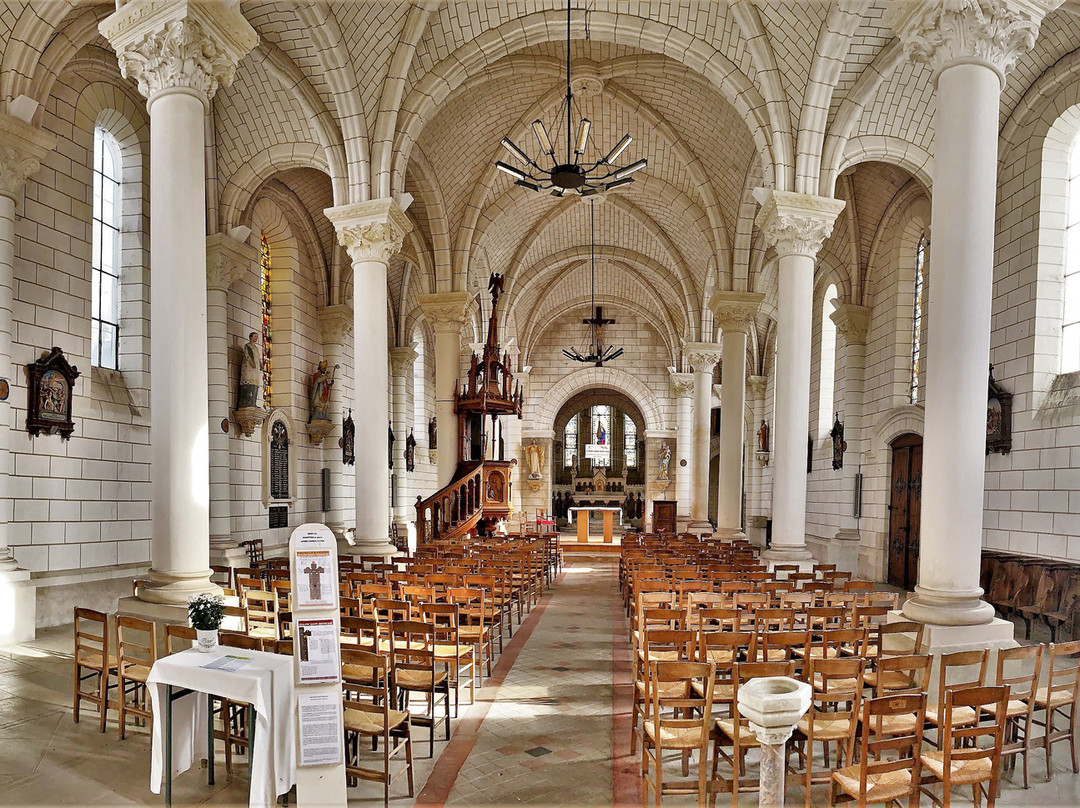 Eglise Sainte Bénigne景点图片