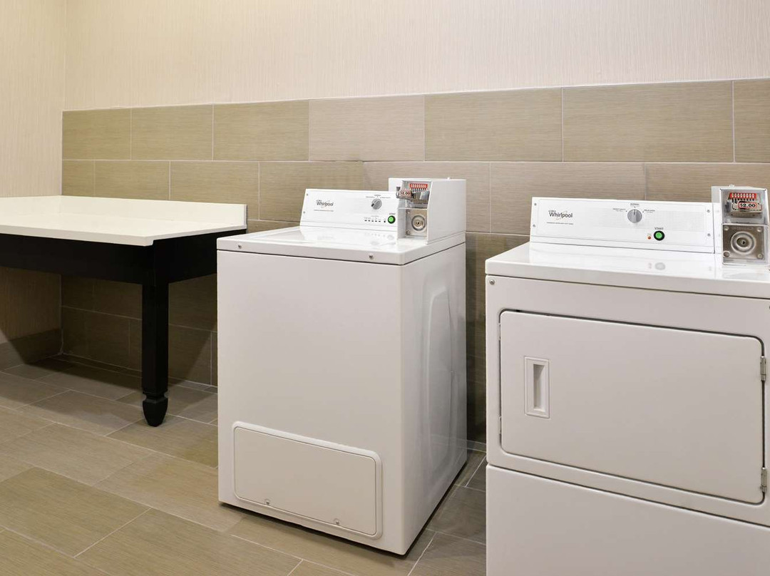 Hampton Inn & Suites By Hilton Hutto Austin主图