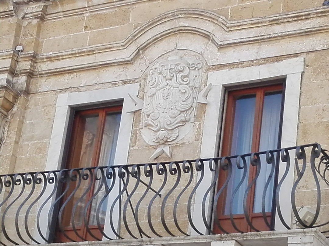 Castello o Palazzo Arcivescovile dell'Arcidiocesi di Brindisi景点图片
