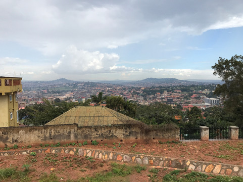 Airpals Safaris Tour-坎帕拉必去景点