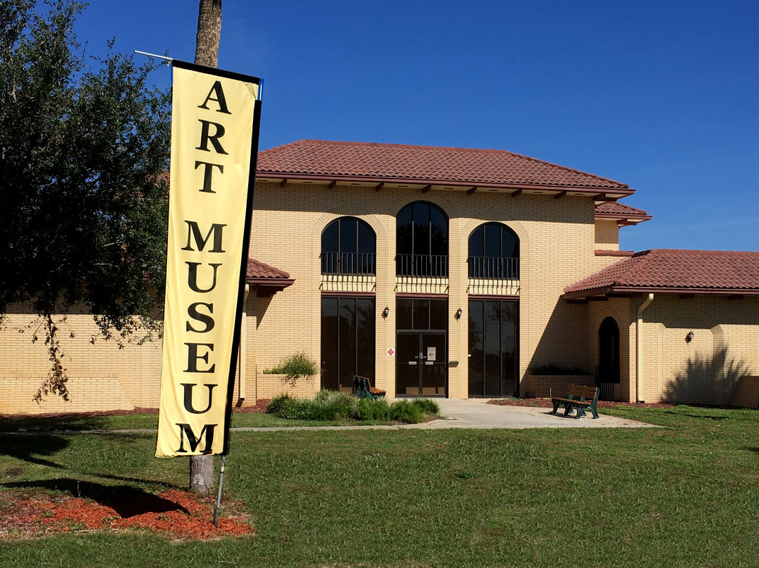 Avon Park旅游景点-Peter Powell Roberts Museum of Art & Cultural Center