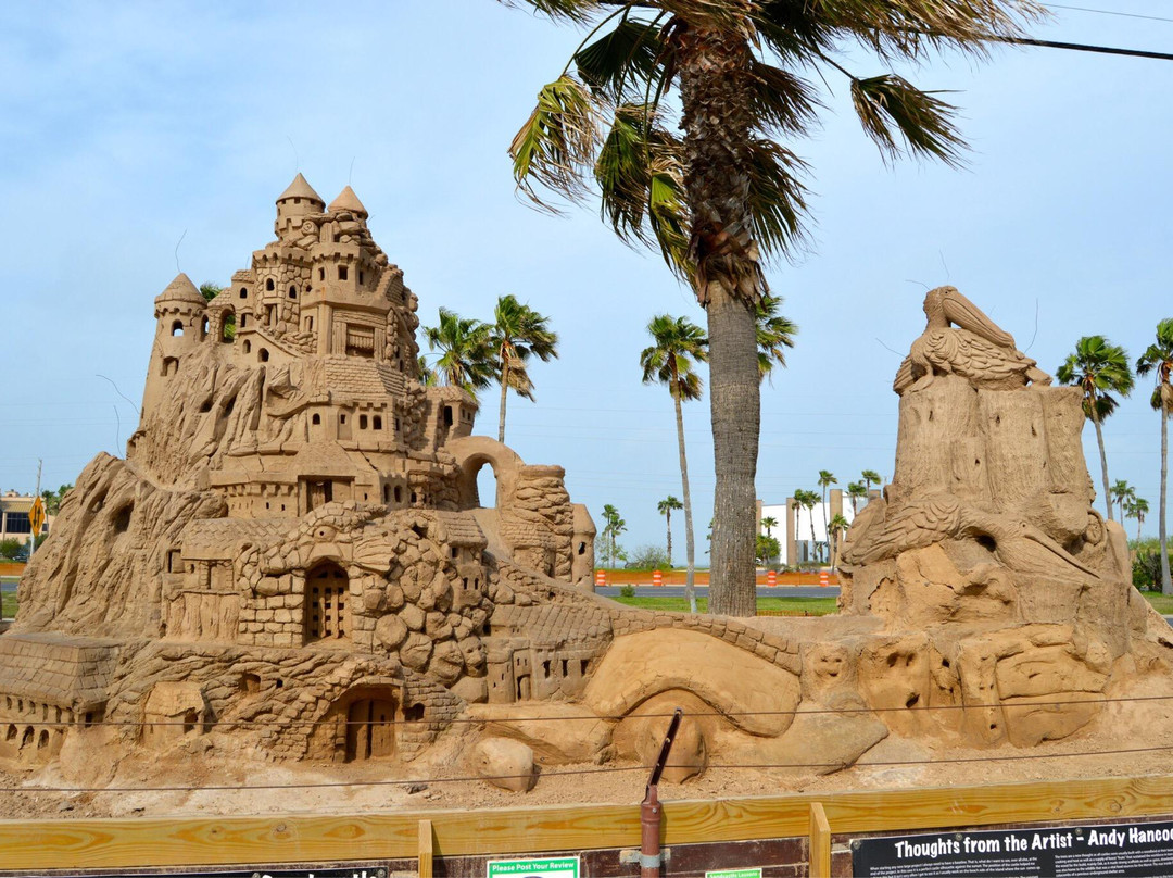 南帕诸岛旅游景点-Largest Outdoor Sandcastle in the USA