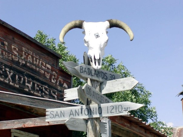 Country Charm Cabins and Corrals-卡斯特必去景点