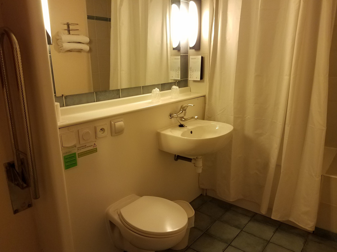 Kyriad Caen Nord Hérouville Saint Clair主图