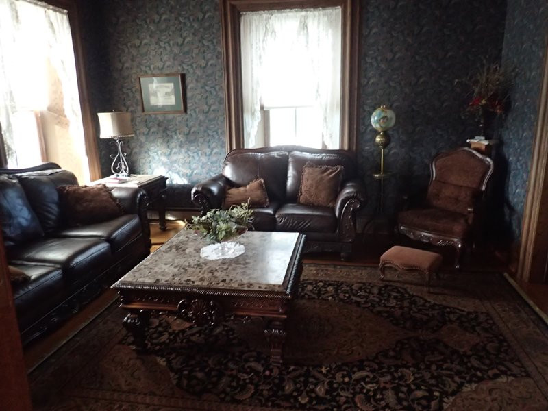 Clover Cliff Ranch Bed and Breakfast主图