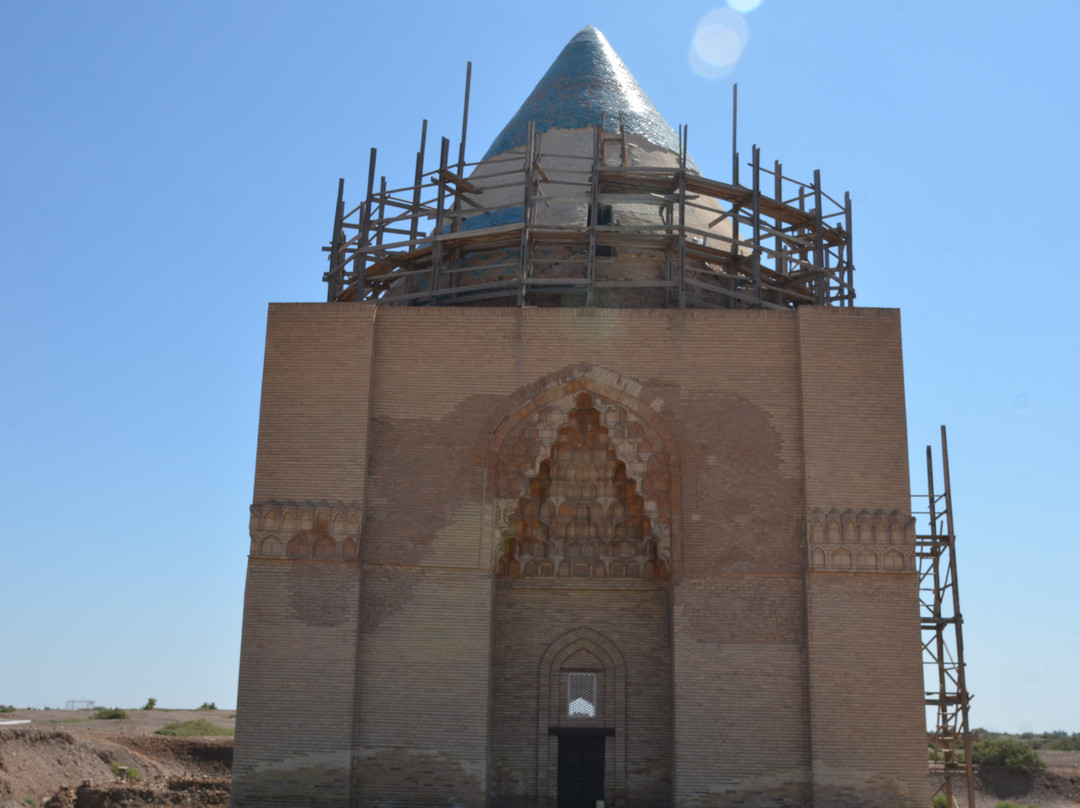Sultan Tekesh Mausoleum-昆亚乌尔根奇必去景点