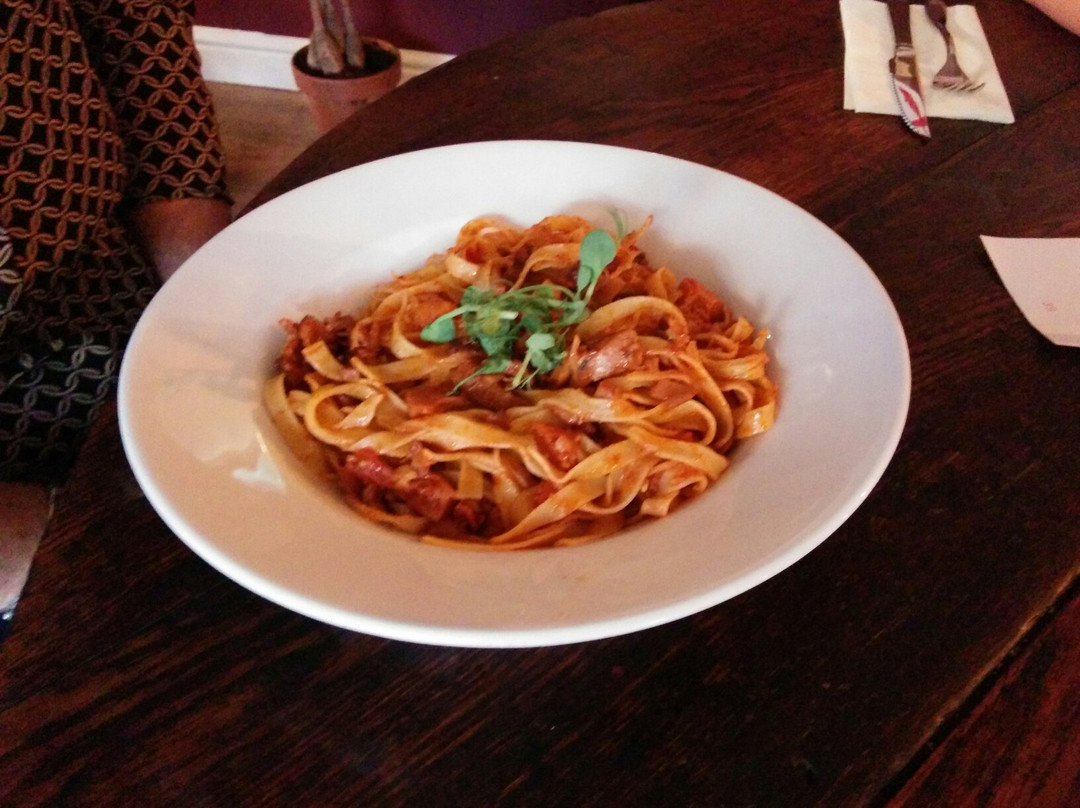 The Beehive Pub主图