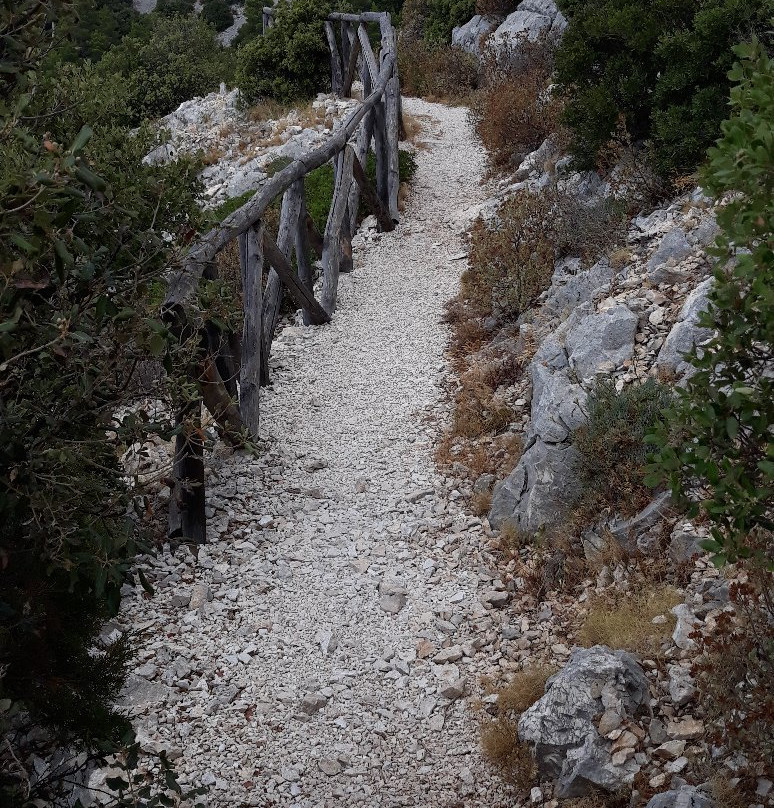 Sa Pedra Istampada-Galtelli必去景点