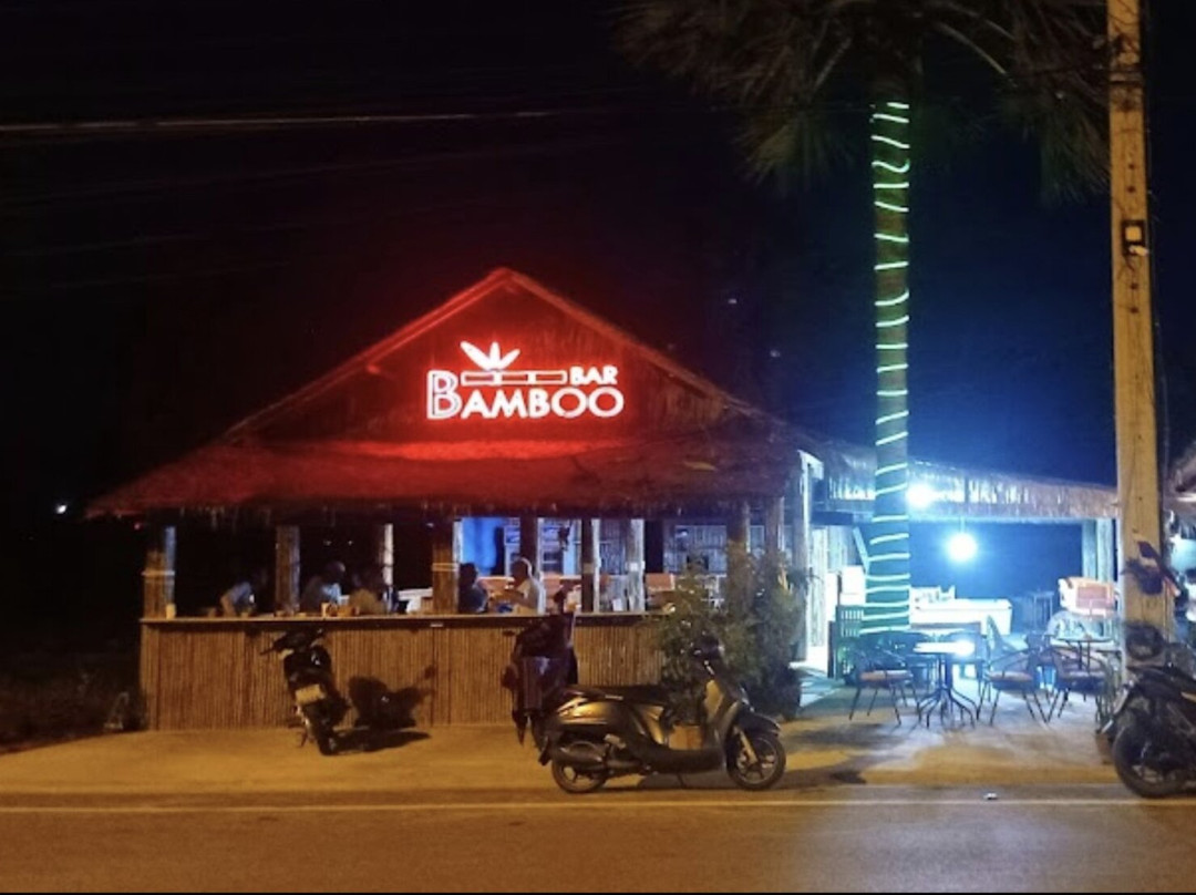 Pran Buri餐馆和美食-Bamboo Bar Pranburi