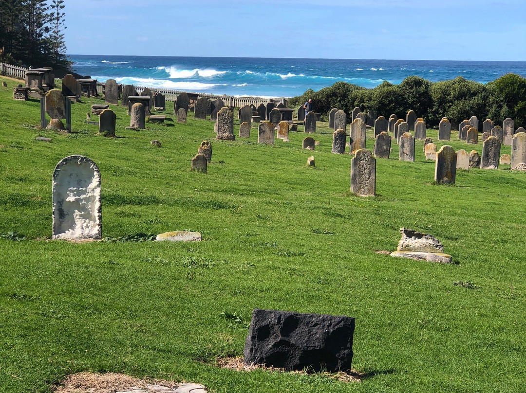Cemetery Bay景点图片