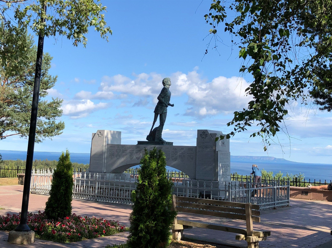 Terry Fox Monument景点图片