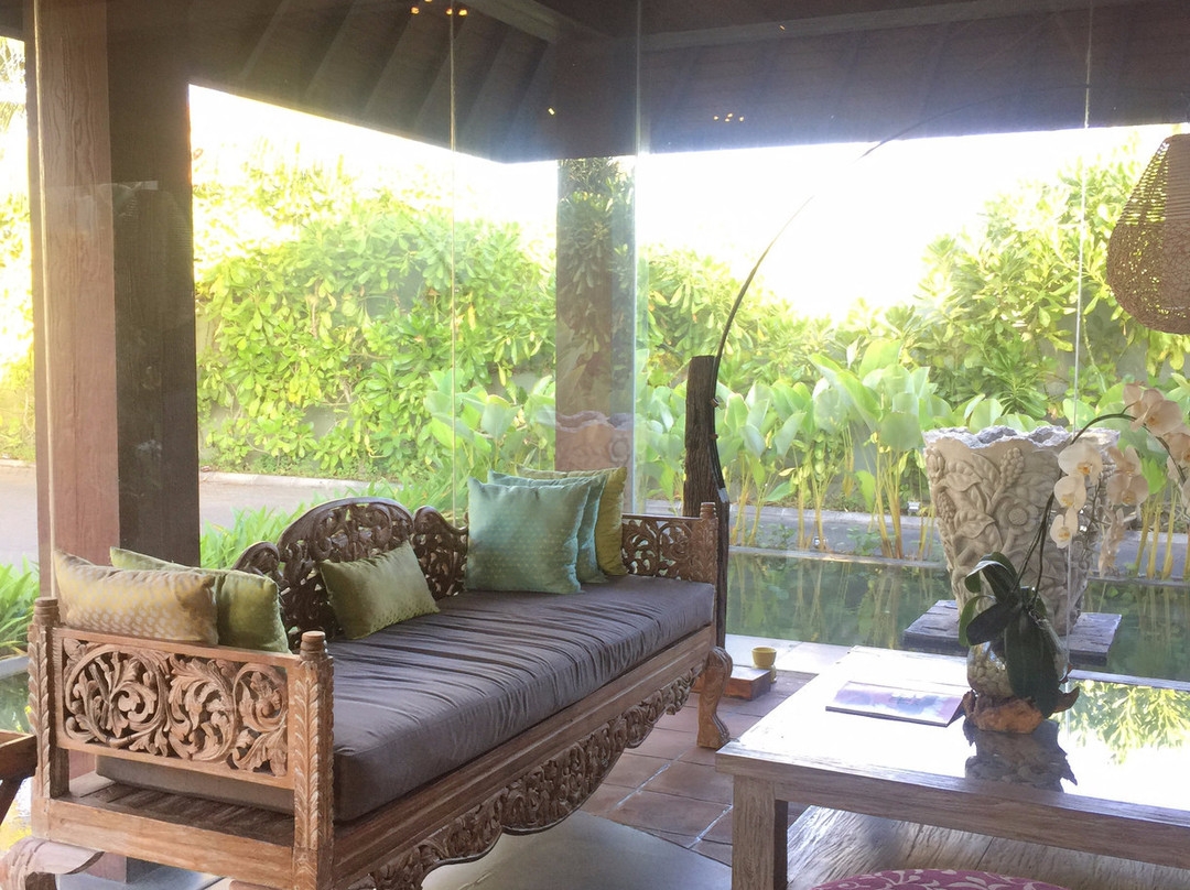 皇家普尔纳玛艺术套房别墅酒店主图