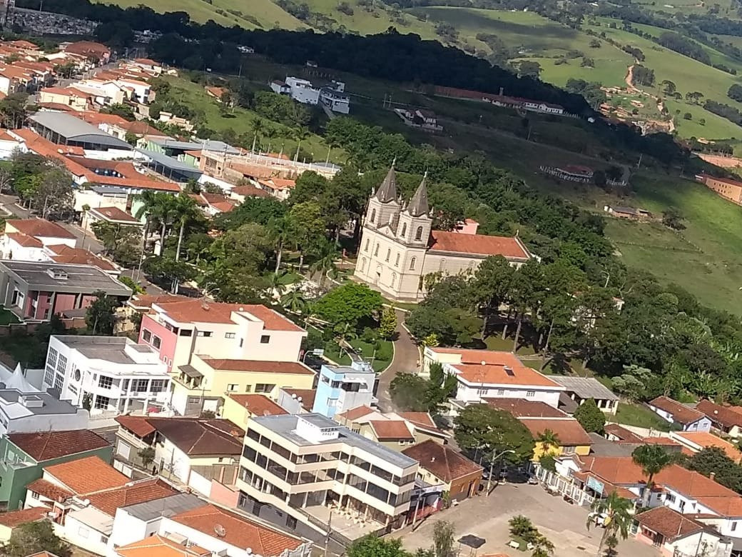 Igreja Matriz do Bom Jesus-Bueno Brandao必去景点