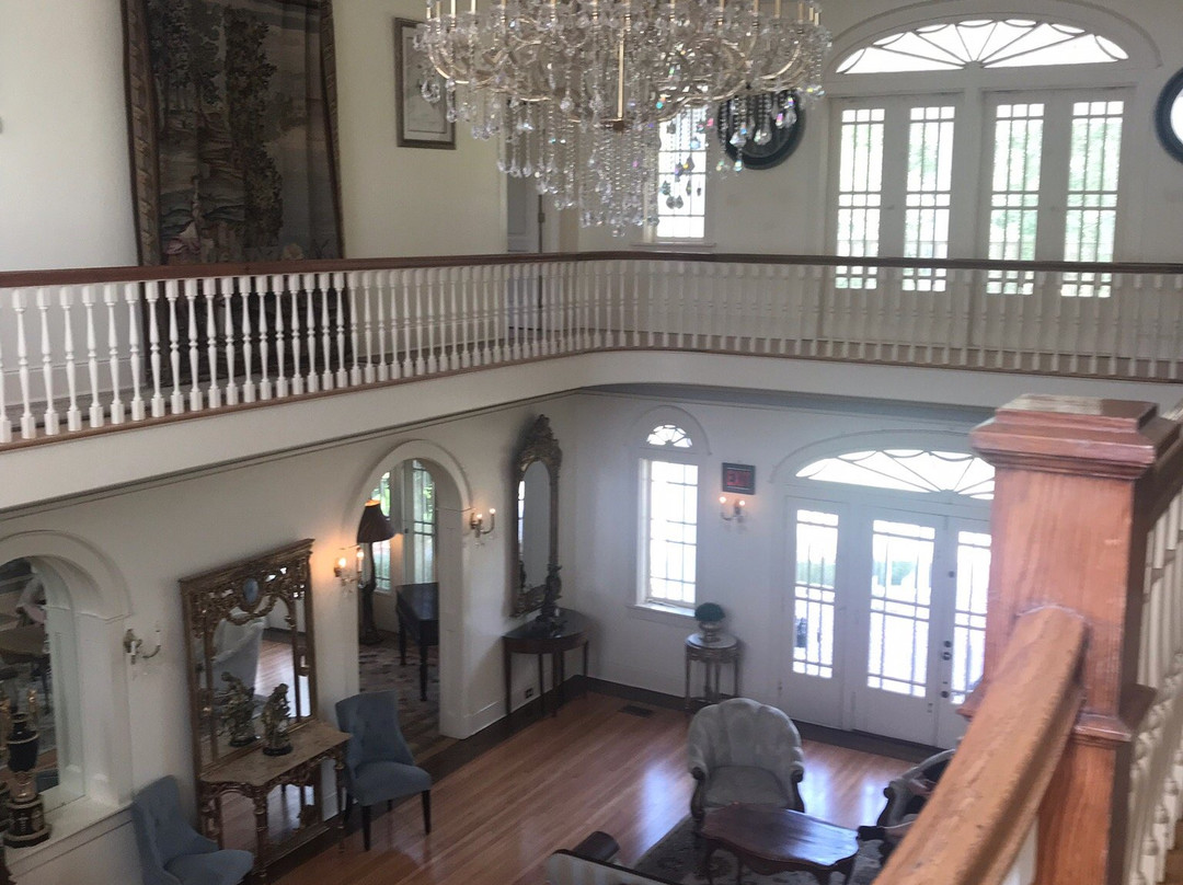 Oak Crest Mansion Inn主图