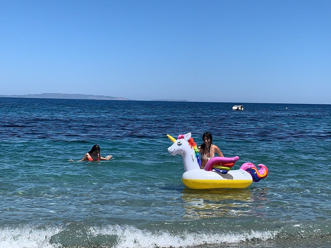 Beach Bar Kalo Livadi-Livadi必去景点