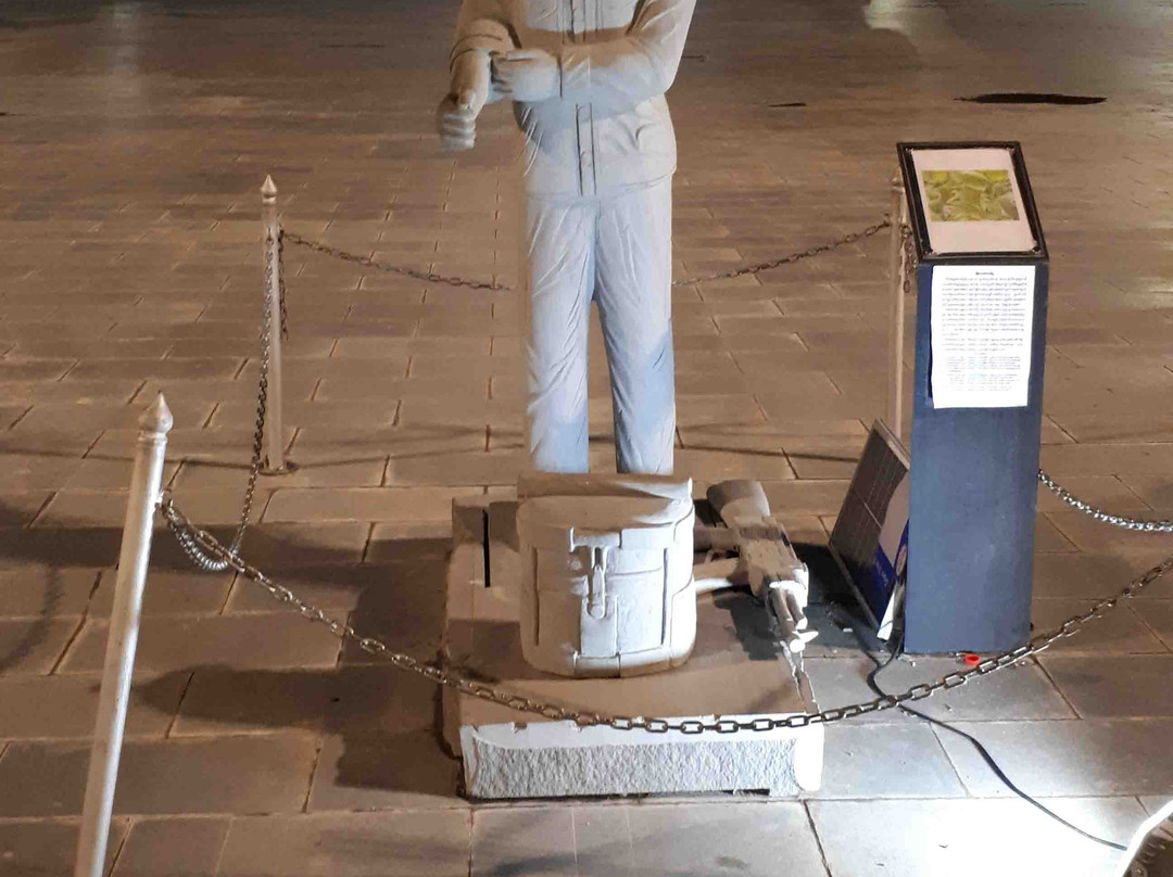 Win Win Memorial-金边必去景点