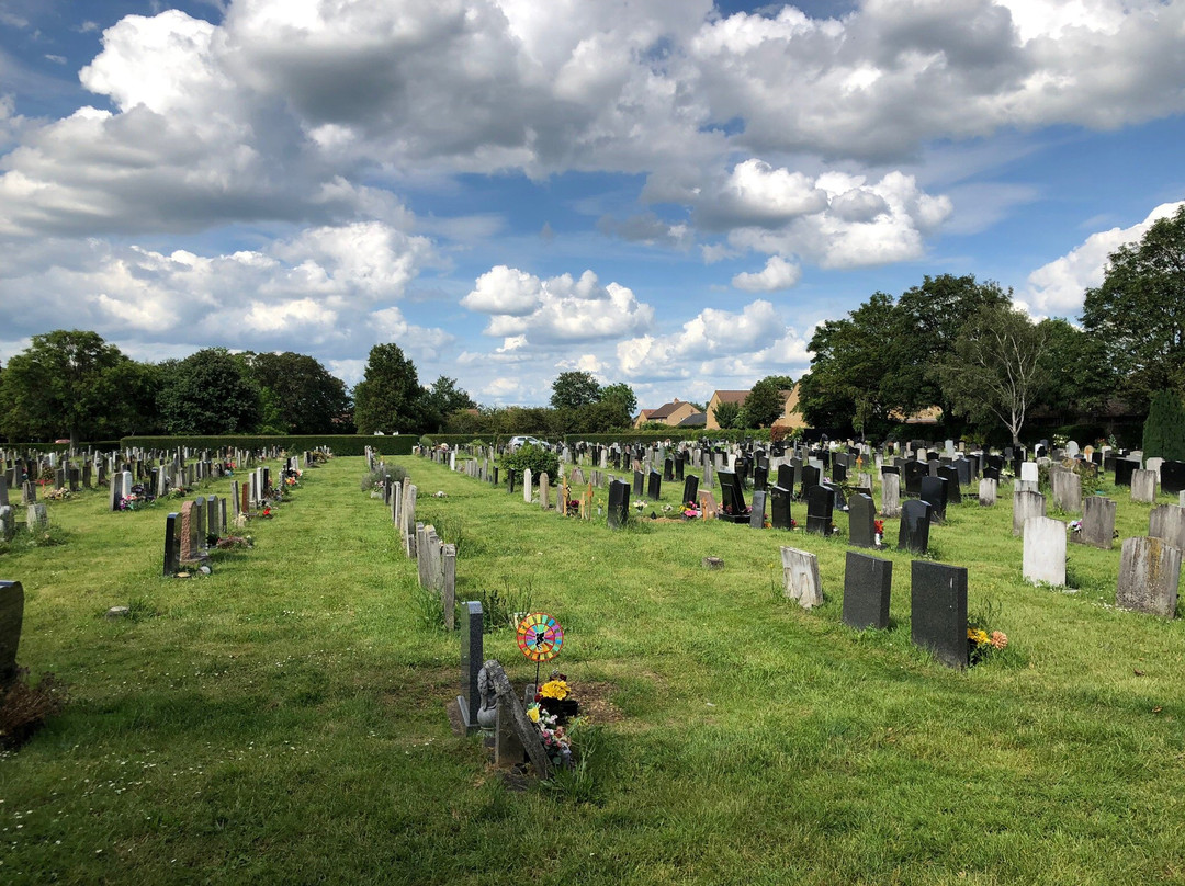 Cambridge City Cemetery景点图片