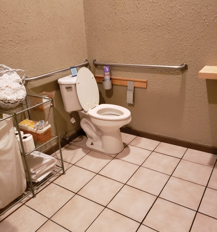 All About Me Day Spa-Helotes必去景点