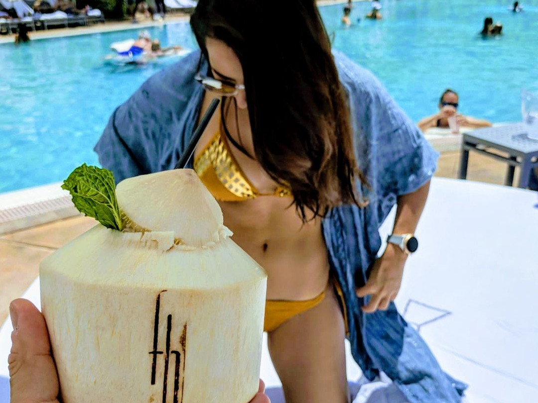 枫丹白露花园大酒店主图