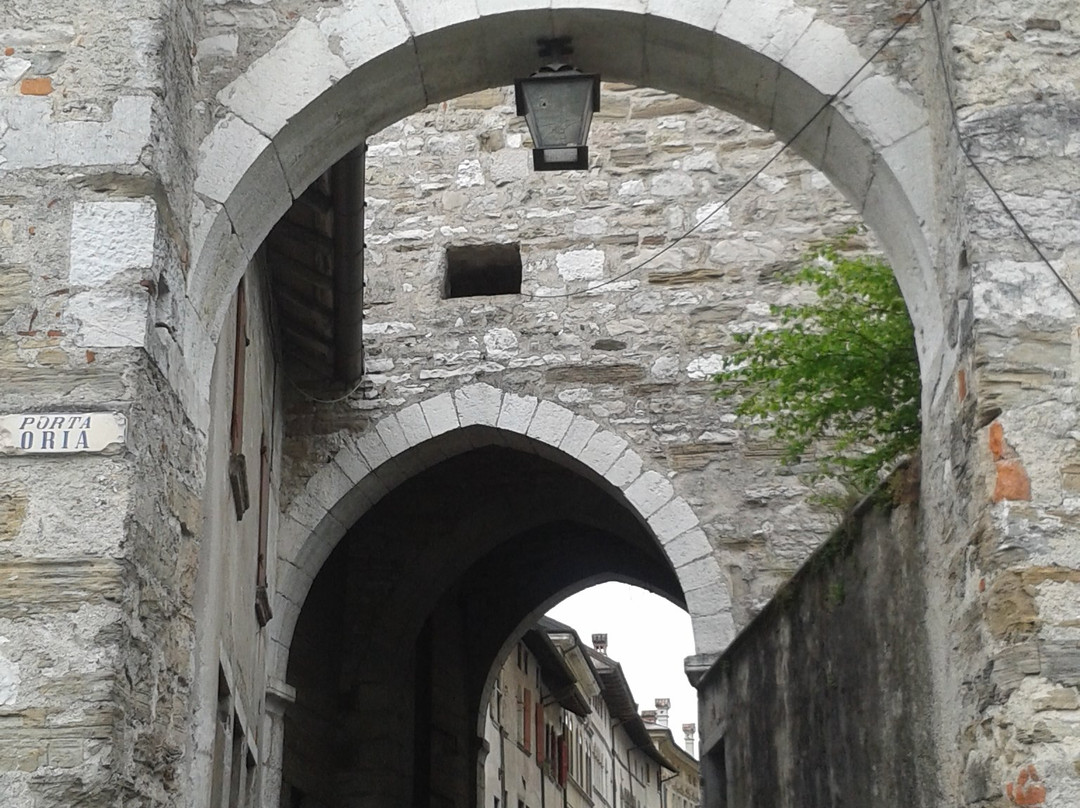 Porta Oria景点图片