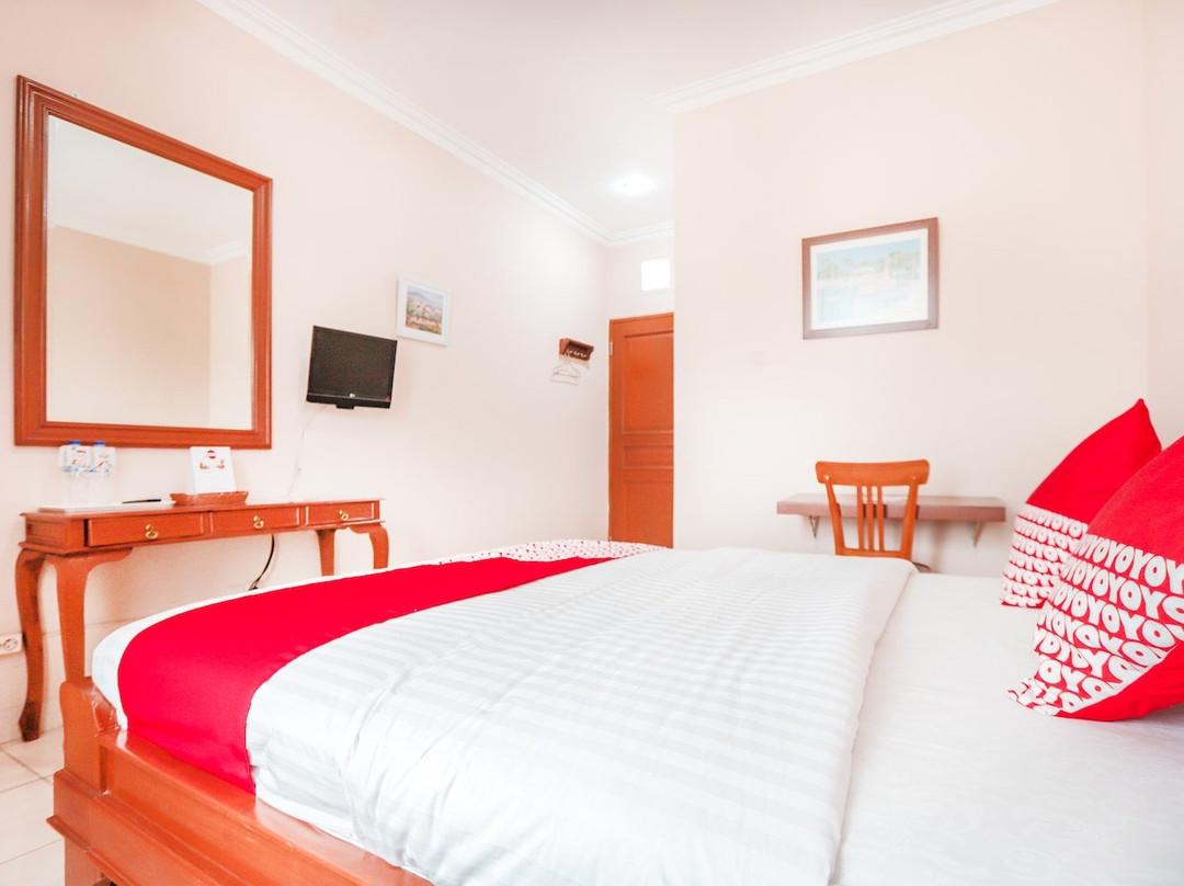 Hotel Lurus主图