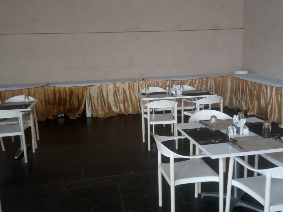 OYO 7386 The Oasis Hotel主图