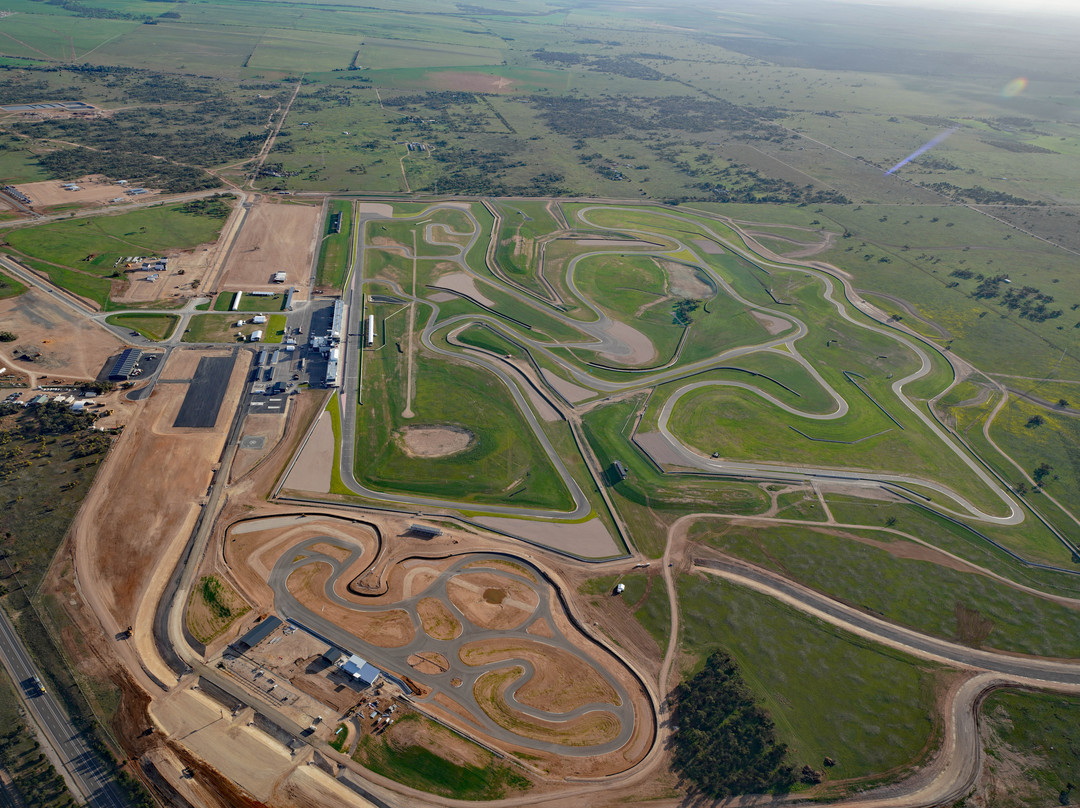 Coonalpyn旅游景点-Shell V-power Motorsport Park At The Bend