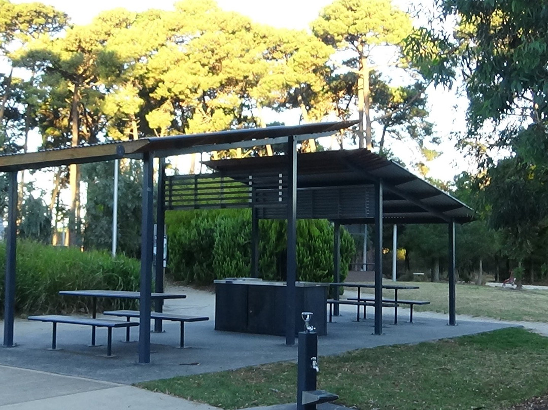 The Grange Reserve - UFO Park-克莱顿必去景点