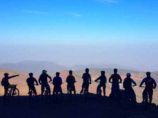 Meraki Mountain Bike Tours-朴次茅斯必去景点