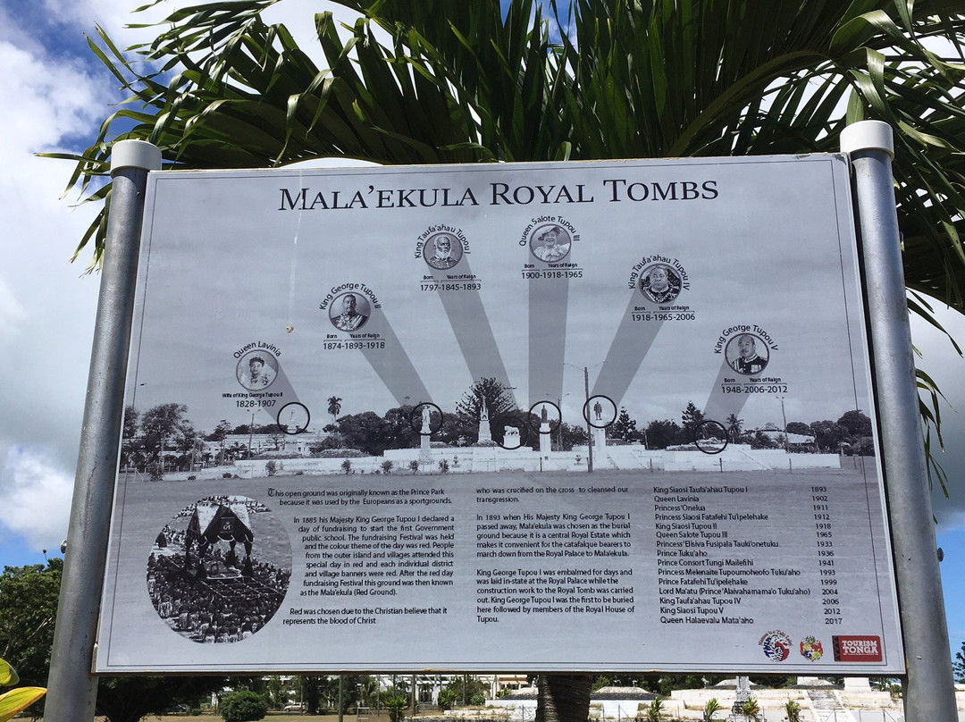 Royal Tombs景点图片