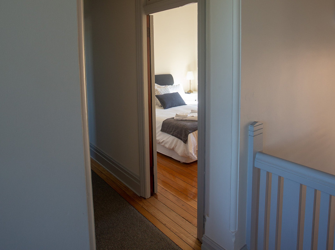 Helensburgh Hotel主图