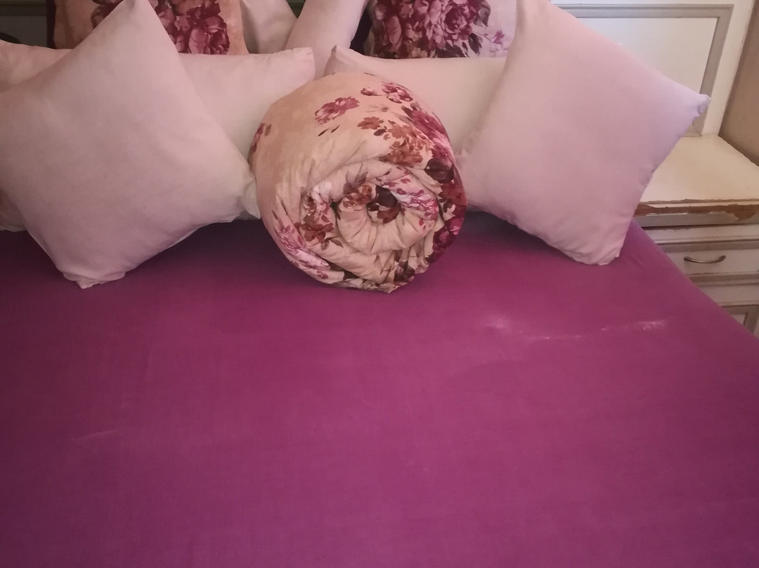 拉冠尔洛瑟酒店主图