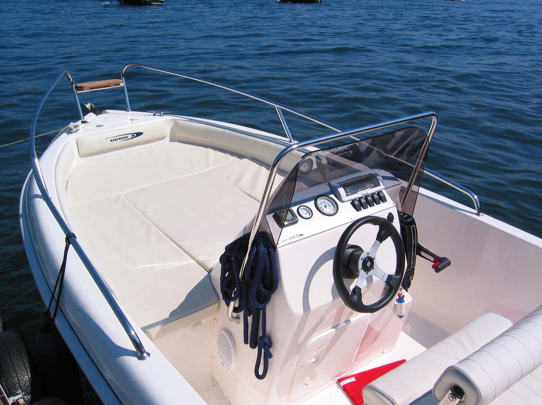 Officina Lupo Boat Service-斯特雷萨必去景点