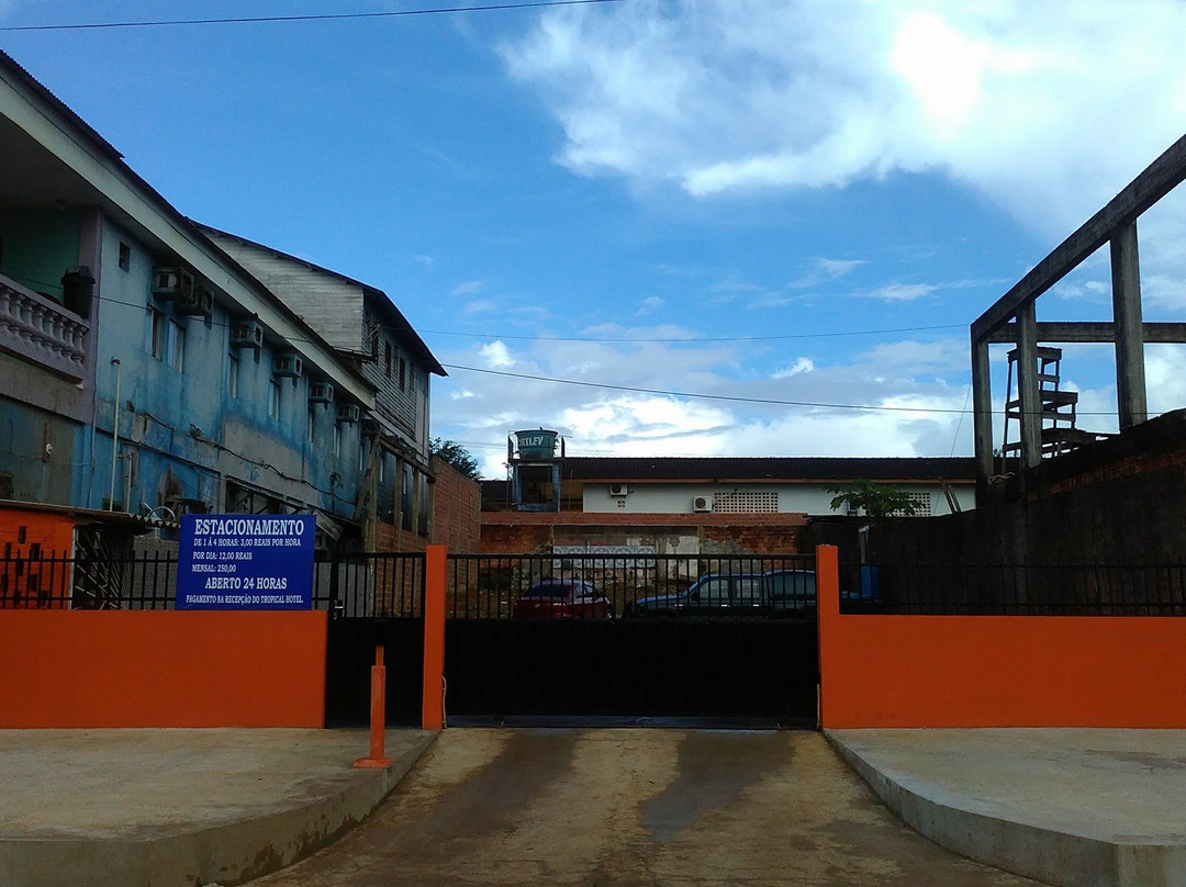 Tropical Hotel主图