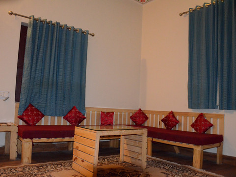 Sparrow Hotels主图