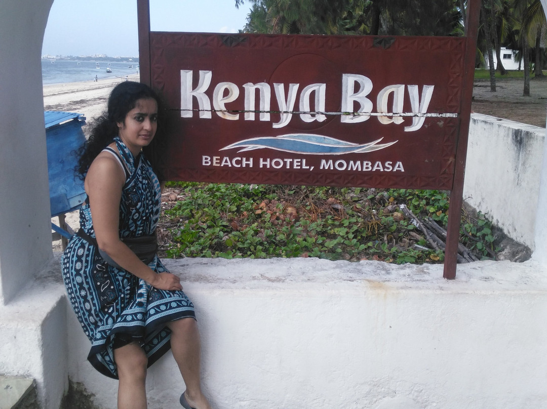 肯尼亚湾海滩酒店主图
