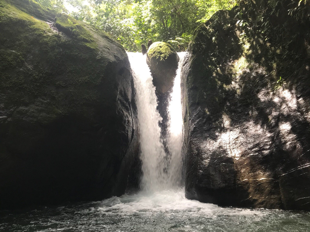 Cascada El Pavon景点图片